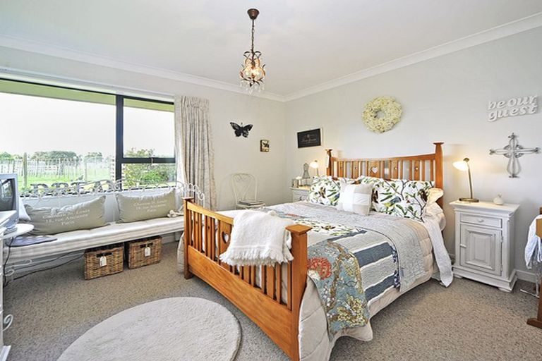 Photo of property in 90 Cook Street, Palmerston North, 4410