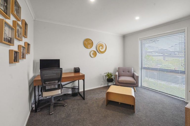 Photo of property in 6 Pataki Place, Omokoroa, 3114