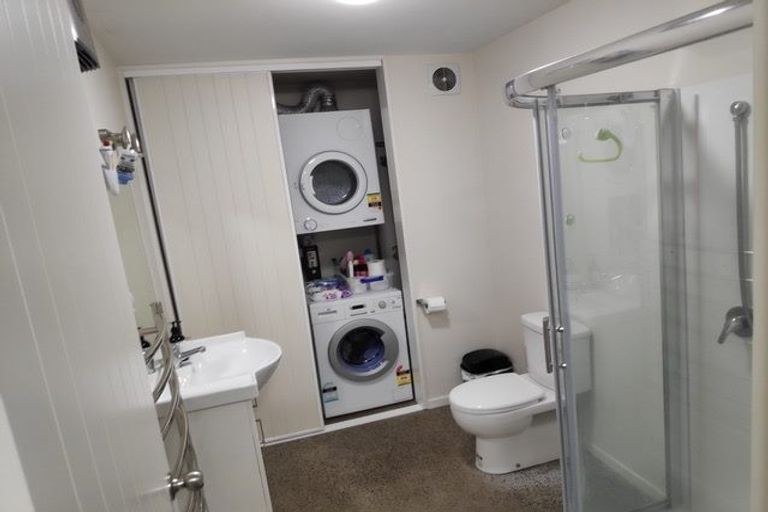 Photo of property in 33 Grove Road, Addington, Christchurch, 8024