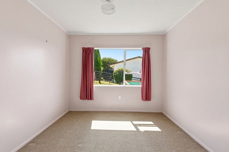 Photo of property in 408 Mazengarb Road, Paraparaumu, 5032