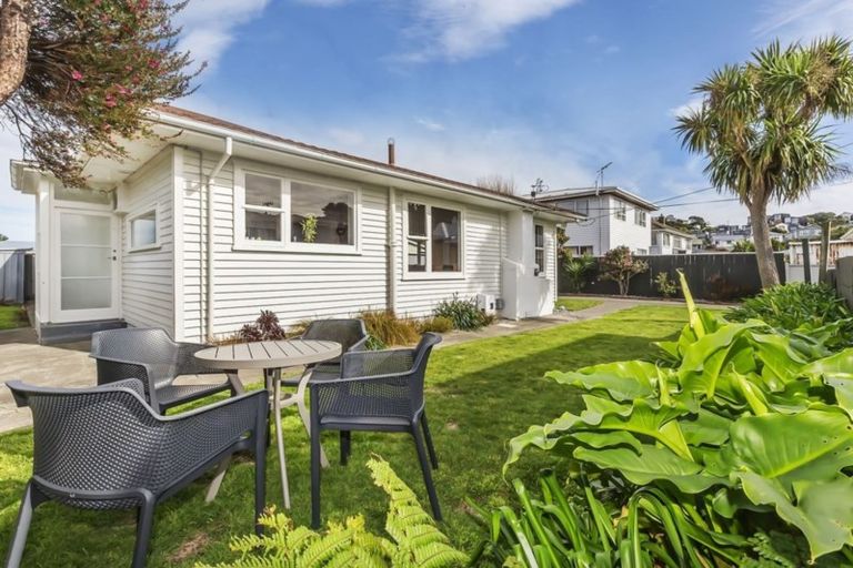 Photo of property in 28 Rotherham Terrace, Miramar, Wellington, 6022