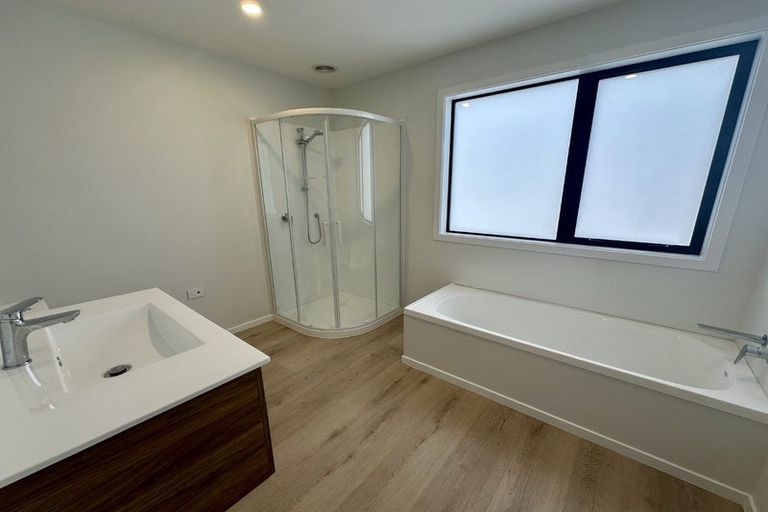 Photo of property in 17 Gibson Crescent, Naenae, Lower Hutt, 5011