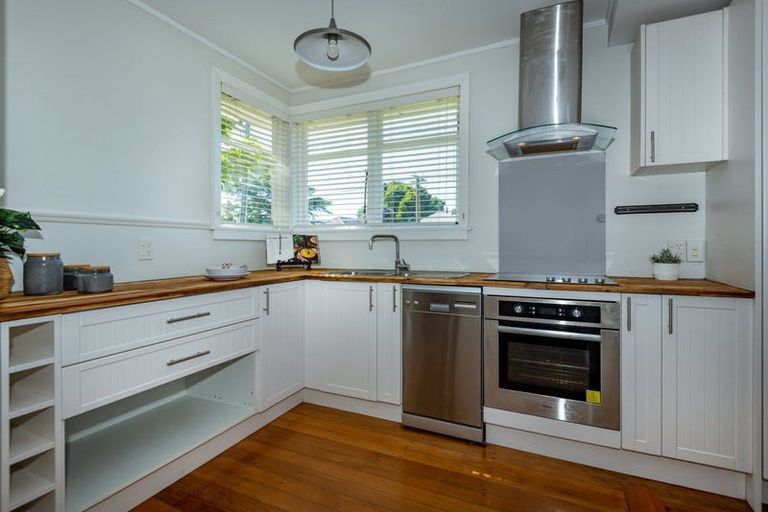 Photo of property in 152 Aorangi Road, Bryndwr, Christchurch, 8053