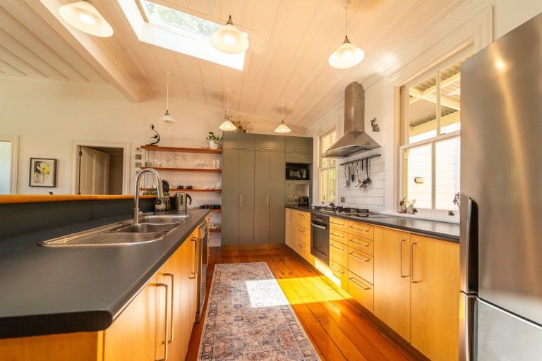 Photo of property in 16 Creswell Street, Opua, 0200