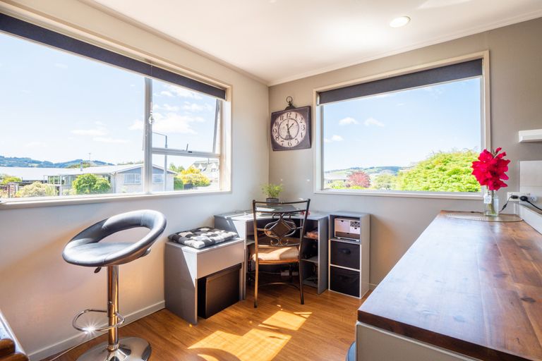 Photo of property in 2 Estuary Crescent, Fairfield, Dunedin, 9018