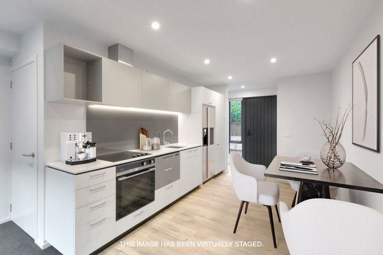 Photo of property in 10/9 Grove Road, Addington, Christchurch, 8024