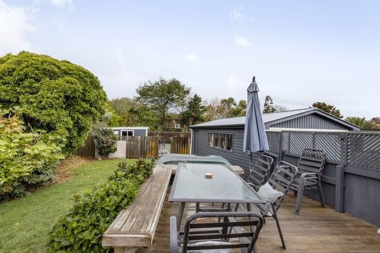 Photo of property in 40 Walton Road, Paraparaumu Beach, Paraparaumu, 5032