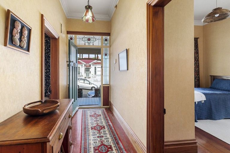 Photo of property in 5 Douro Avenue, Newtown, Wellington, 6021