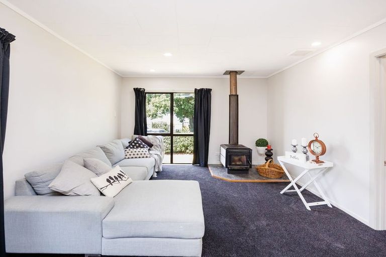 Photo of property in 4 Ngarimu Street, Roslyn, Palmerston North, 4414