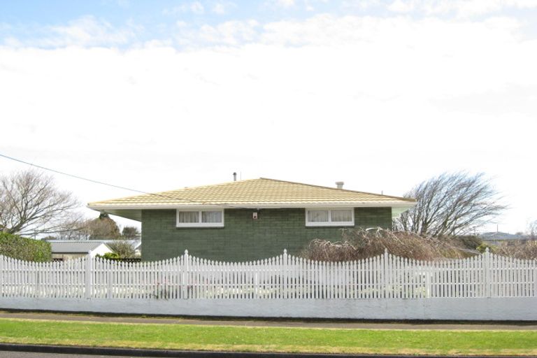 Photo of property in 27 Murray Street, Bell Block, New Plymouth, 4312