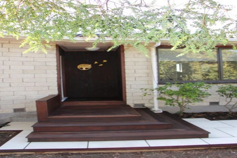 Photo of property in 14 Gibbs Drive, Woodend, 7610