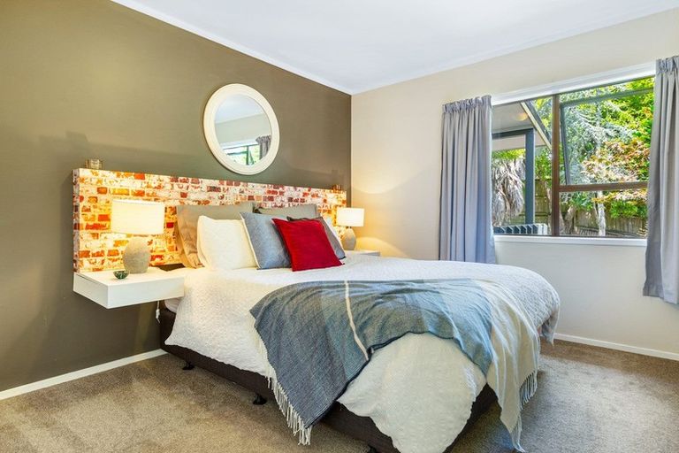 Photo of property in 1/71 Oaktree Avenue, Browns Bay, Auckland, 0630