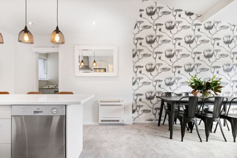 Photo of property in 2/42 Gordon Avenue, St Albans, Christchurch, 8014