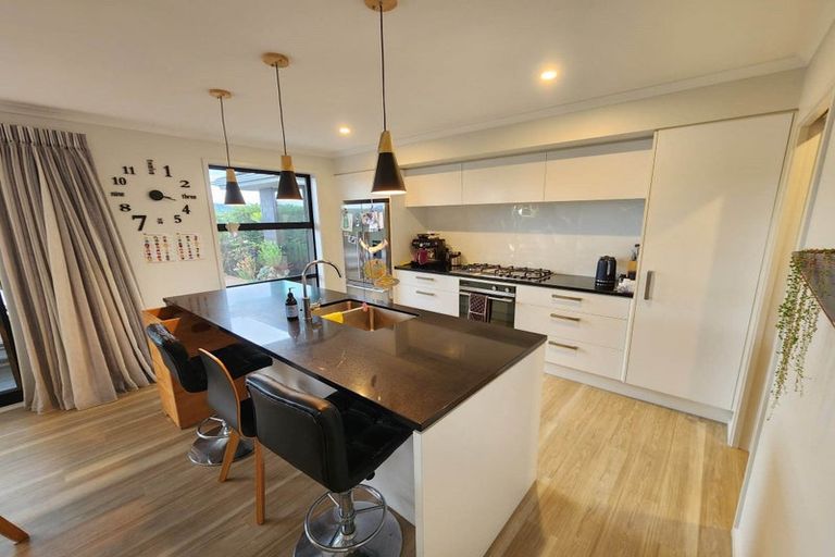 Photo of property in 3 Floyd Road, Riverhead, 0820