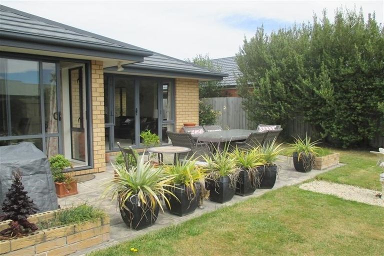 Photo of property in 5 Marsack Crescent, Halswell, Christchurch, 8025