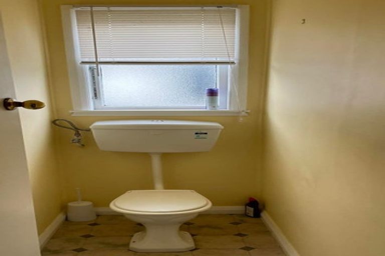 Photo of property in 10 Olivia Crescent, Tawa, Wellington, 5028