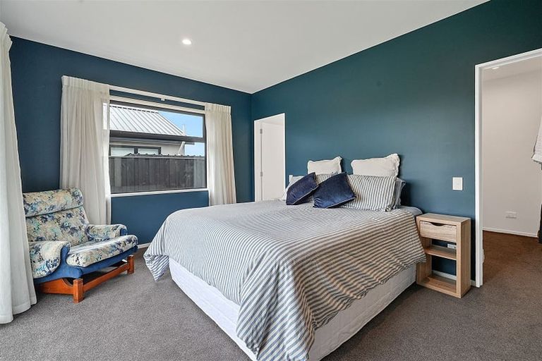 Photo of property in 21 Maurice James Way, Prebbleton, 7604