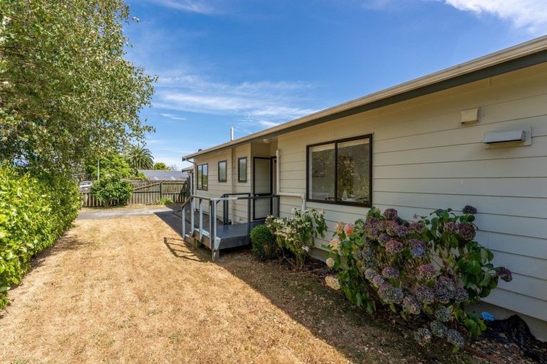 Photo of property in 76a Elizabeth Street, Waikanae, 5036
