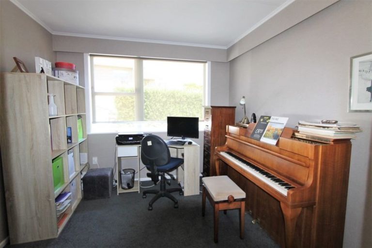 Photo of property in 2/79 Taupo View Road, Taupo, 3330