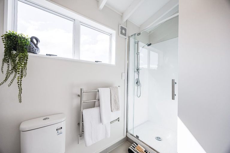 Photo of property in 4/73 Vintage Drive, Henderson, Auckland, 0612