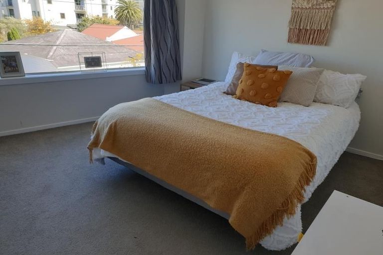 Photo of property in 2 Palm Grove, Berhampore, Wellington, 6023