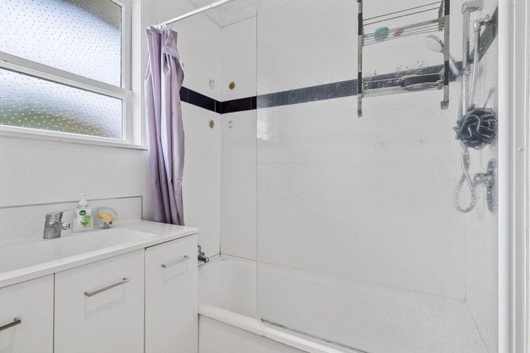 Photo of property in 5 Hartley Place, Awapuni, Palmerston North, 4412