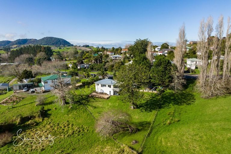 Photo of property in 53 Hurndall Street East, Maungaturoto, 0520