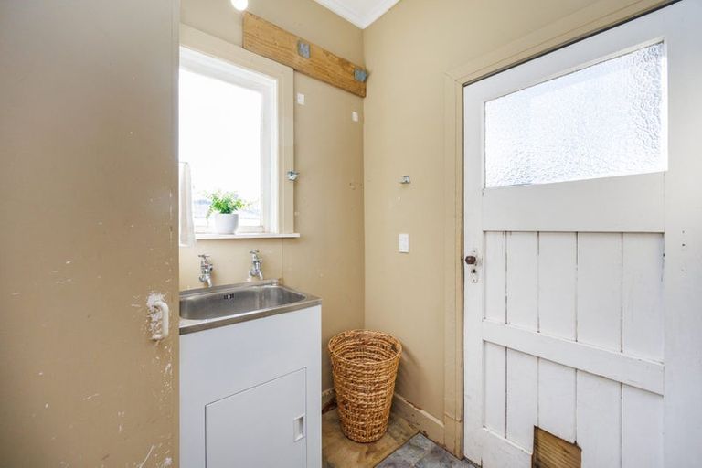 Photo of property in 28 Karina Terrace, Roslyn, Palmerston North, 4414