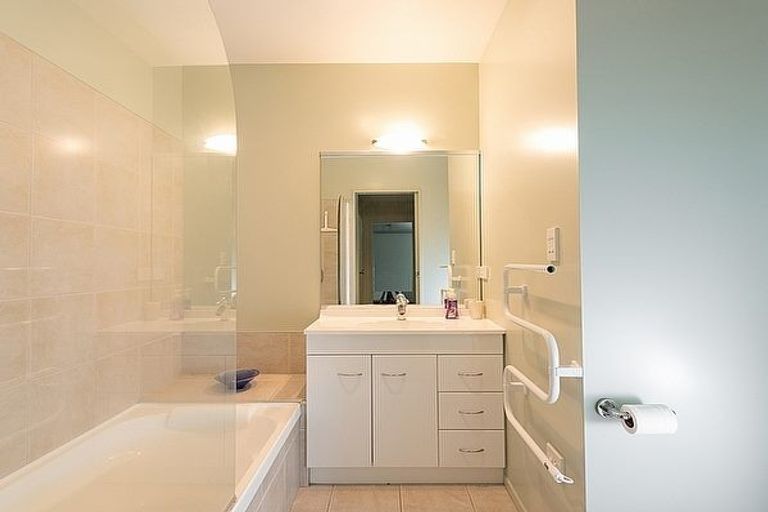 Photo of property in 25 Rita Street, Mount Maunganui, 3116