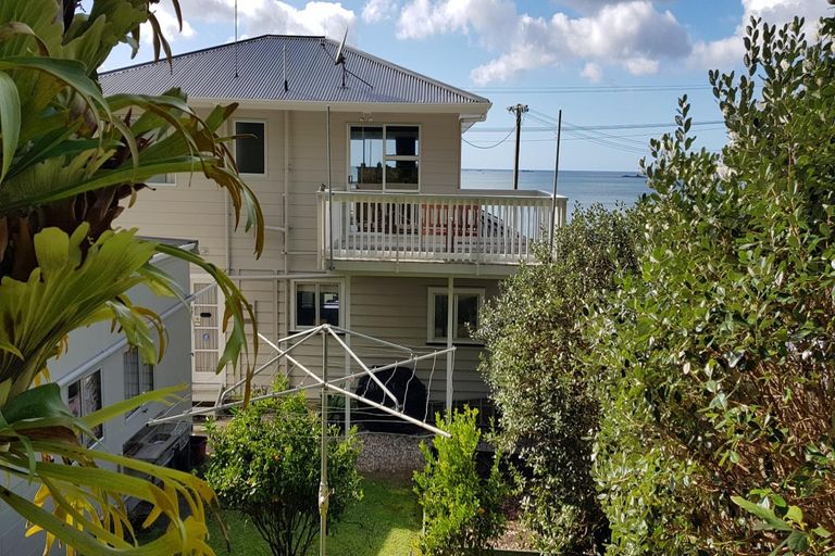 Photo of property in 159 Oakura Road, Oakura, Hikurangi, 0184