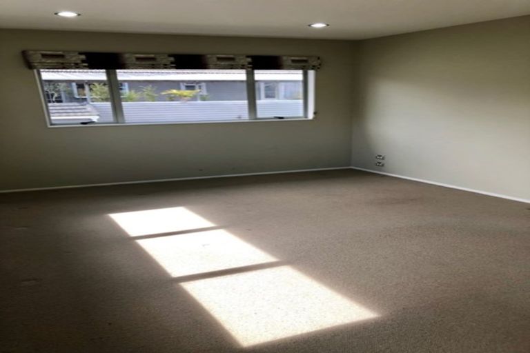 Photo of property in 25a William Souter Street, Forrest Hill, Auckland, 0620