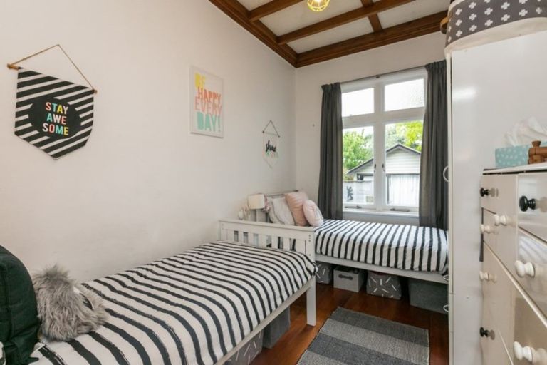 Photo of property in 143 Vigor Brown Street, Napier South, Napier, 4110