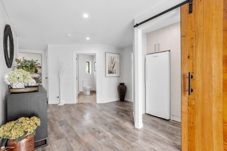 Photo of property in 136 Annett Road, Kumeu, 0891