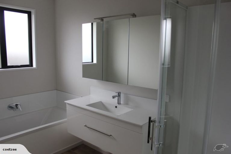 Photo of property in 18 Saltaire Street, North New Brighton, Christchurch, 8083