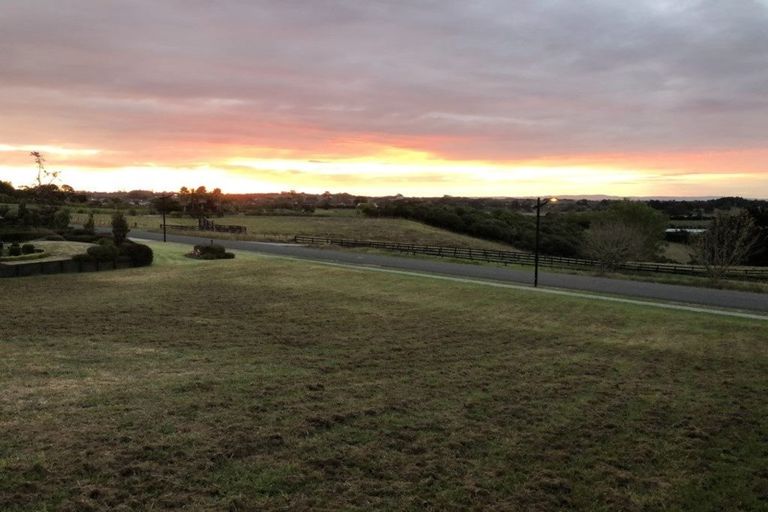 Photo of property in 12 Grace James Road, Pukekohe, 2120