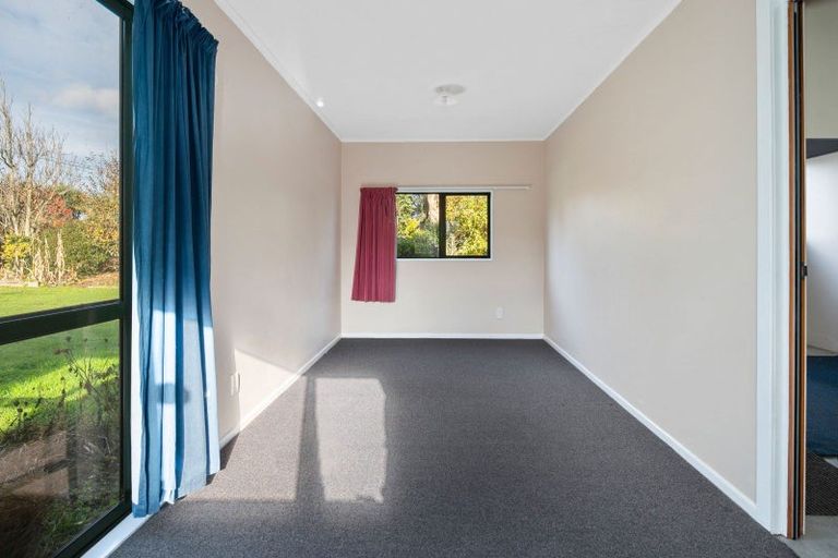 Photo of property in 63 Ashlea Road, Tokomaru, Palmerston North, 4474
