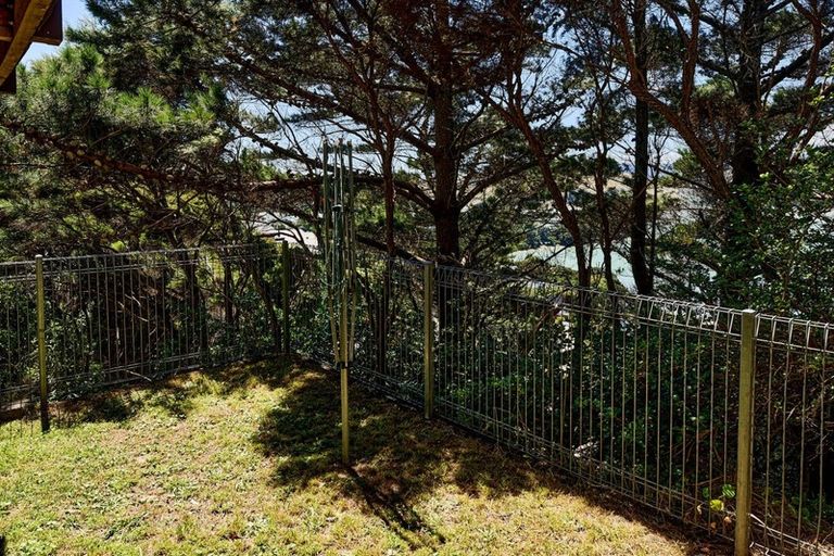 Photo of property in 99 Kahu Road, Paremata, Porirua, 5024