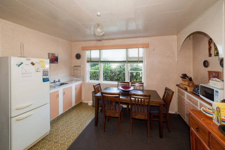 Photo of property in 42 Athol Terrace, Upper Riccarton, Christchurch, 8041