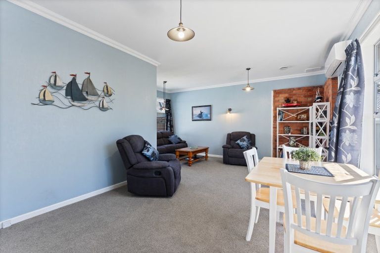 Photo of property in 17 Paterson Street, Pahiatua, 4910