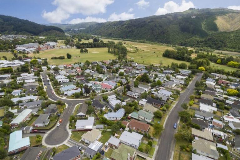 Photo of property in 20a Kiwi Street, Heretaunga, Upper Hutt, 5018