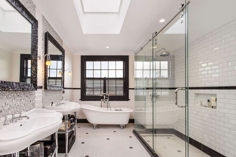 Photo of property in 370 Papanui Road, Strowan, Christchurch, 8052