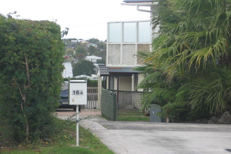 Photo of property in 16a Edgeworth Road, Glenfield, Auckland, 0629