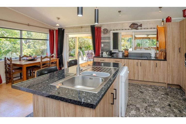 Photo of property in 29 Rangitane Loop Road, Kerikeri, 0294