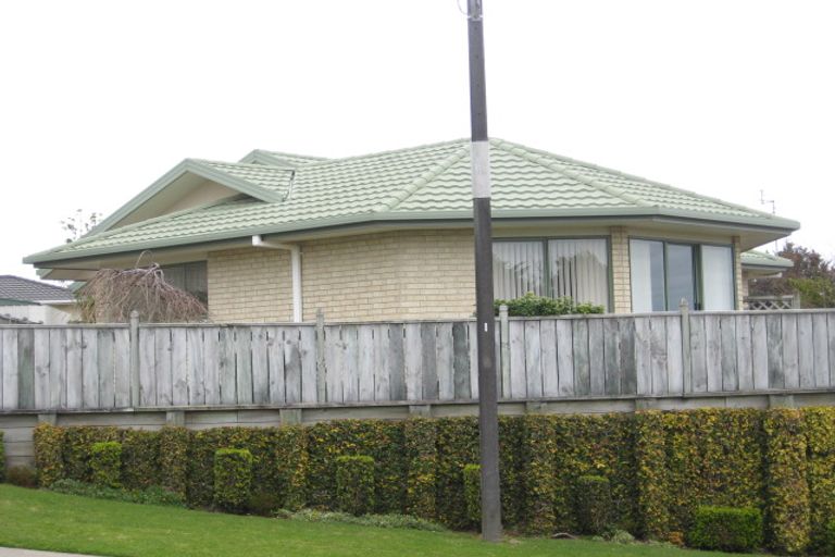 Photo of property in 24 Borrell Avenue, Westown, New Plymouth, 4310