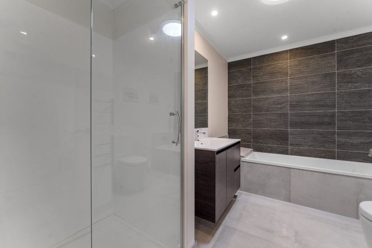 Photo of property in 39 Walter Merton Road, Hobsonville, Auckland, 0616