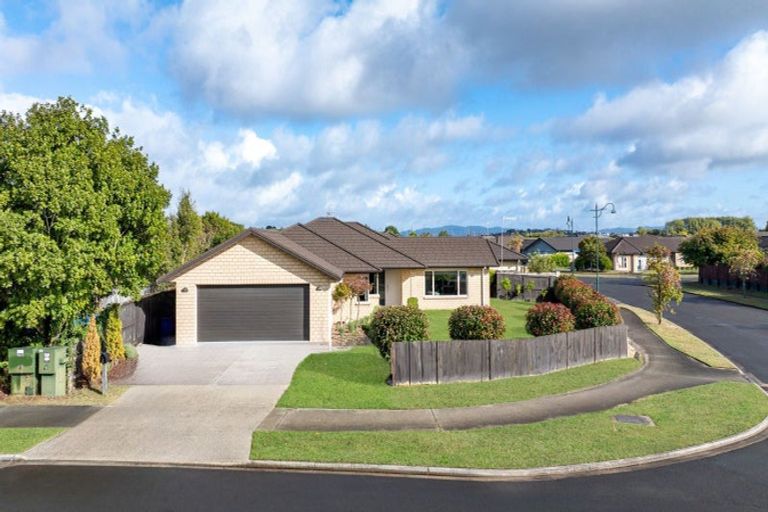 Photo of property in 1 Whitney Place, Rototuna North, Hamilton, 3210