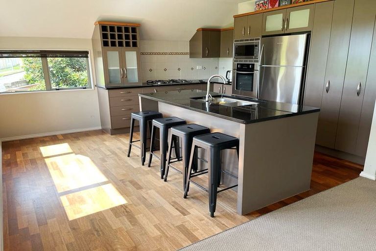 Photo of property in 60 Grammar School Road, Pakuranga, Auckland, 2010