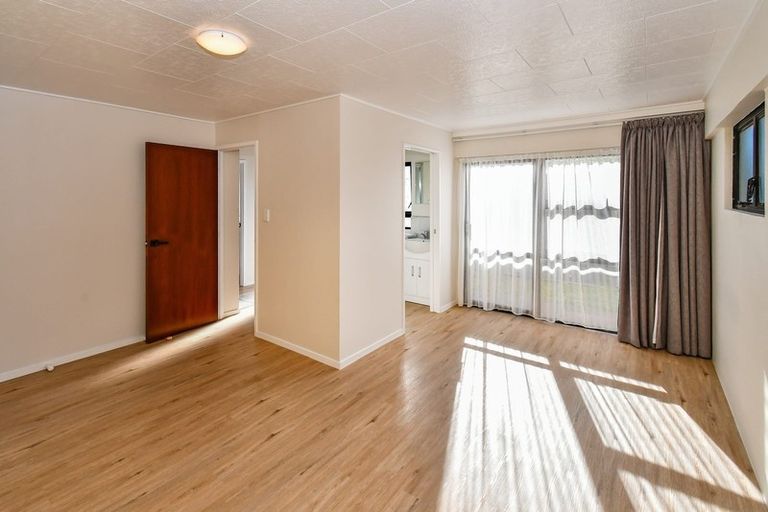 Photo of property in 1/16 Wood Street, Papakura, 2110