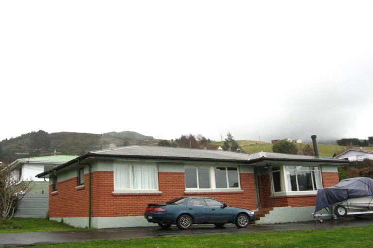 Photo of property in 84 Hall Road, Sawyers Bay, Port Chalmers, 9023