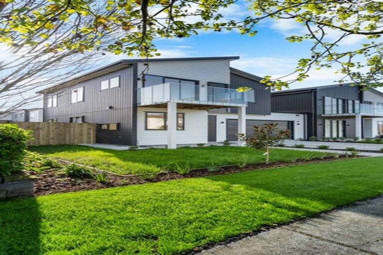 Photo of property in 30 Anchorage Drive, Karaka, Papakura, 2113
